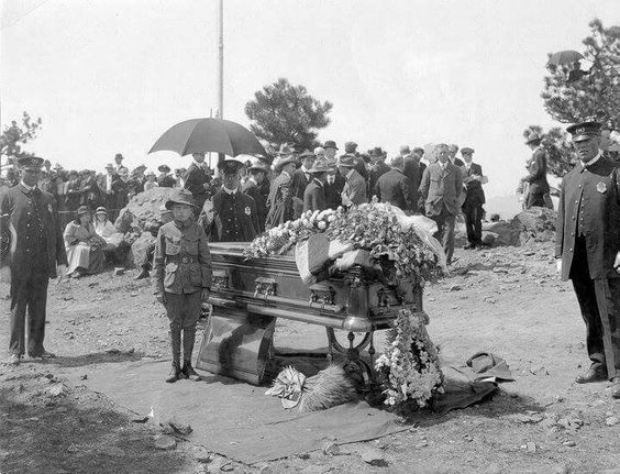 Emuler Trofast rygte Is Buffalo Bill Cody Really Buried on Lookout Mountain? | Denver Public  Library History