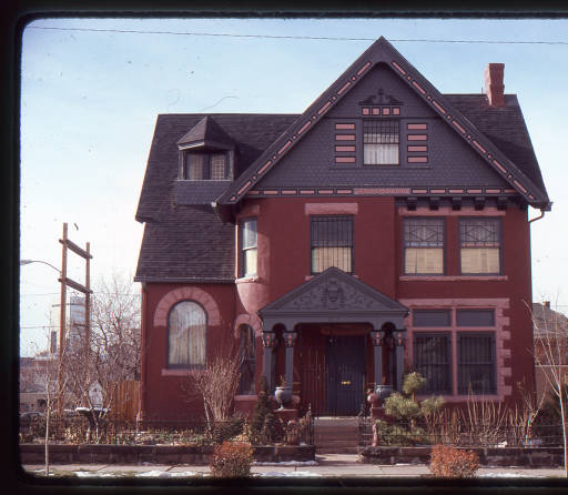 Exterior photograph of Ernest LeNeve Foster House/Cathcart House
