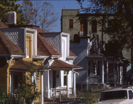	 Street view of the Scottish Village Historic District located within the Highland Park neighborhood