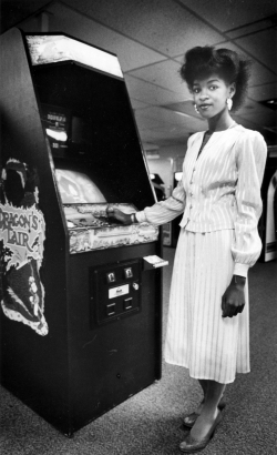 Lydia Garey plays Dragon's Lair at Celebrity Sports Center