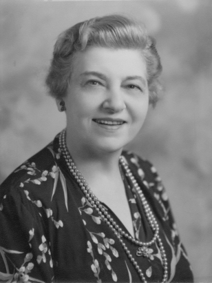 May Arno Schwatt, n.d., courtesy of Charles E. Spivak