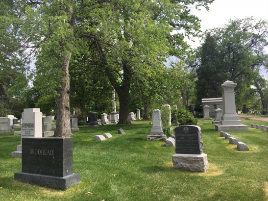 Reinhard Schuetze tombstone on right
