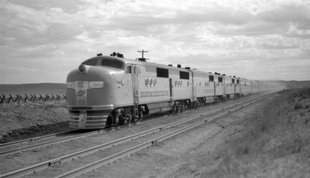 Train #101, City of San Francisco; 14 cars, 75 MPH.               Photographed: near Cheyenne, Wyo., May 30, 1939.