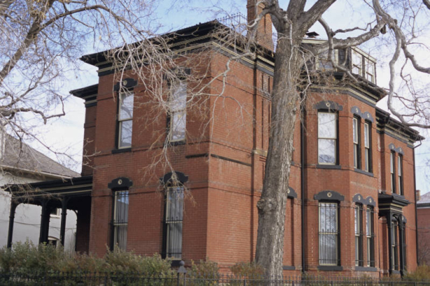 Anfenger House 2900 Champa