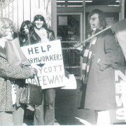 UFW supporters boycott Safeway purchase of non-union lettuce 1973