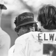 (SAN DIEGO, CAL., NOVEMBER 11, 1990) Broncos head coach Dan Reeves talks to quarterback John Elway during the game against the San Diego Chargers in San Diego on November 11, 1990.  (ROCKY MOUNTAIN NEWS FILE PHOTO BY KEN PAPALEO)
