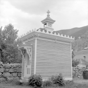 Servants' entrance to the six-seat privy