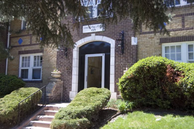 Entrance to the Louisa May Alcott Building