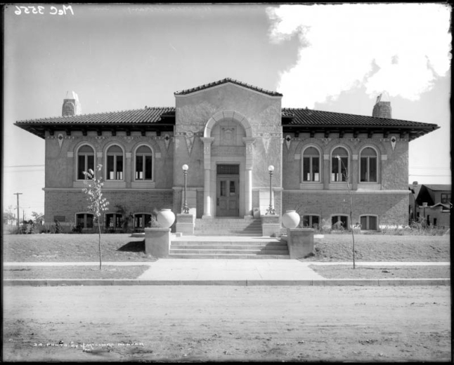 Exterior view of the Warren Branch of the Denver Public Library, at 3354 High Street in Denver, Colorado (Carnegie library designed by architects Fisher and Fisher; opened in 1913, closed in 1975).