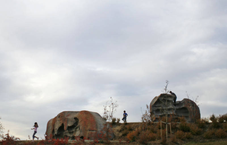 Fernando Gutierrez walks back to his car after enjoying an evening at Central Park October 31, 2008. 