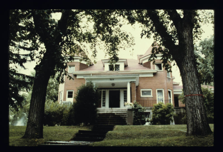 Bowman-Savio House, view of front porch