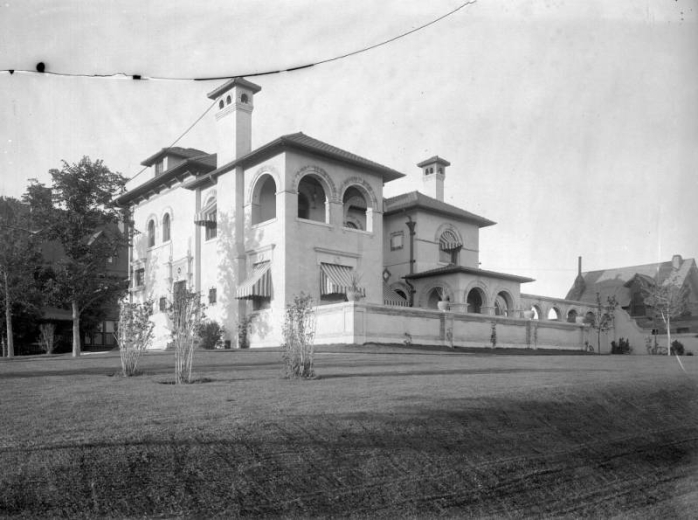 Residence at 700 Washington Street, Denver