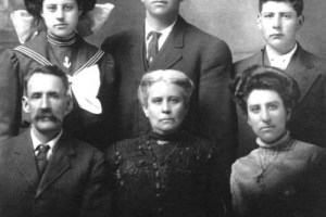 Photo of Cordova family