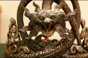 Crown of the Queen of the Slaves of the Silver Serpent, 1895